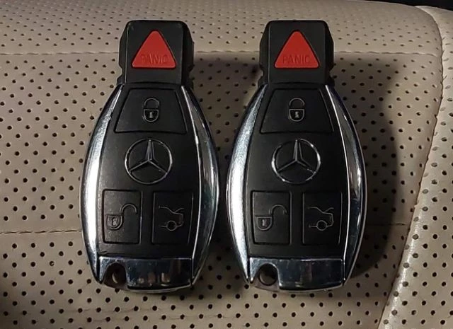 Mercedes-Benz S 500 4MATIC AMG PACK* PANO* KEYLESS* BURMESTER* , снимка 12 - Автомобили и джипове - 48475636