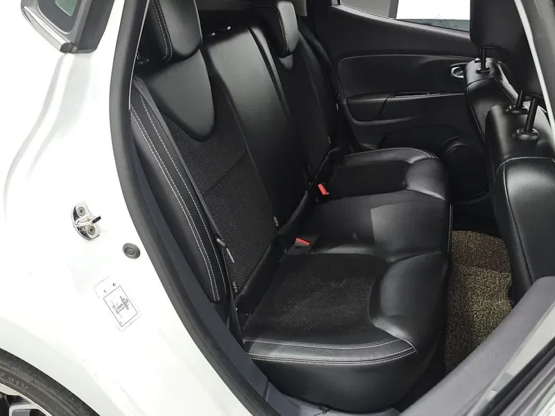 Renault Clio  Iconic 9, 189.20   Крайна цена до България Базова, снимка 11 - Автомобили и джипове - 55652352