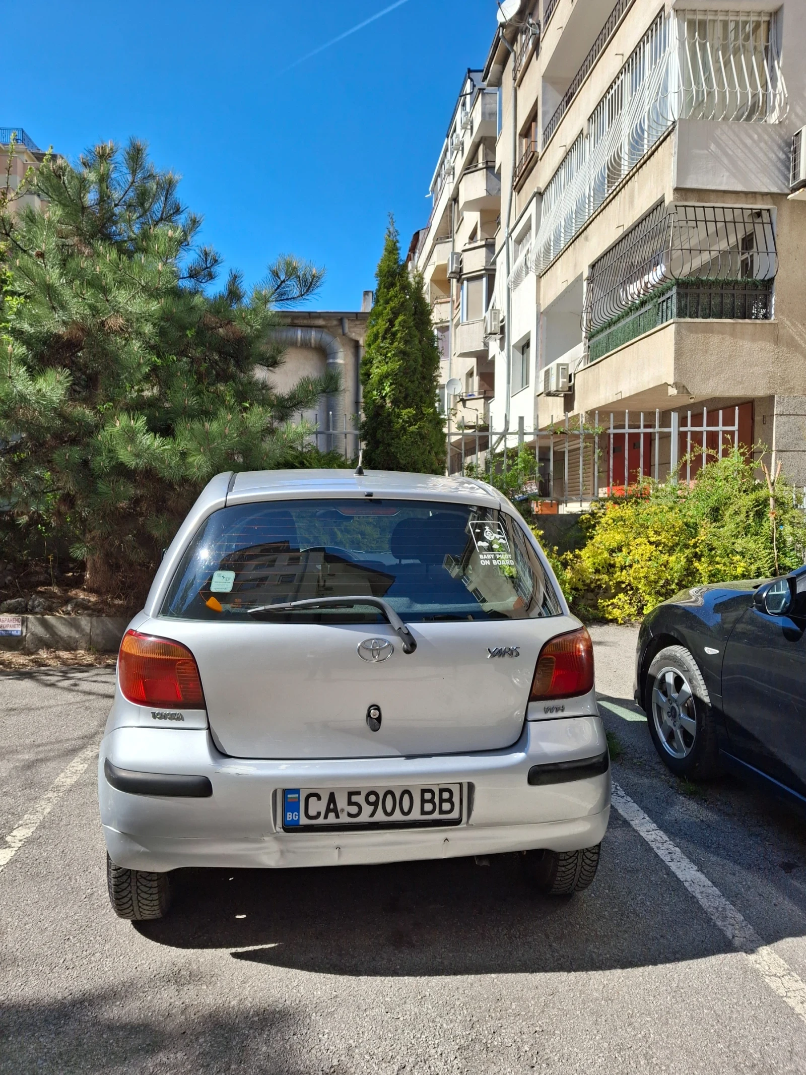 Toyota Yaris 1.3 - изображение 2