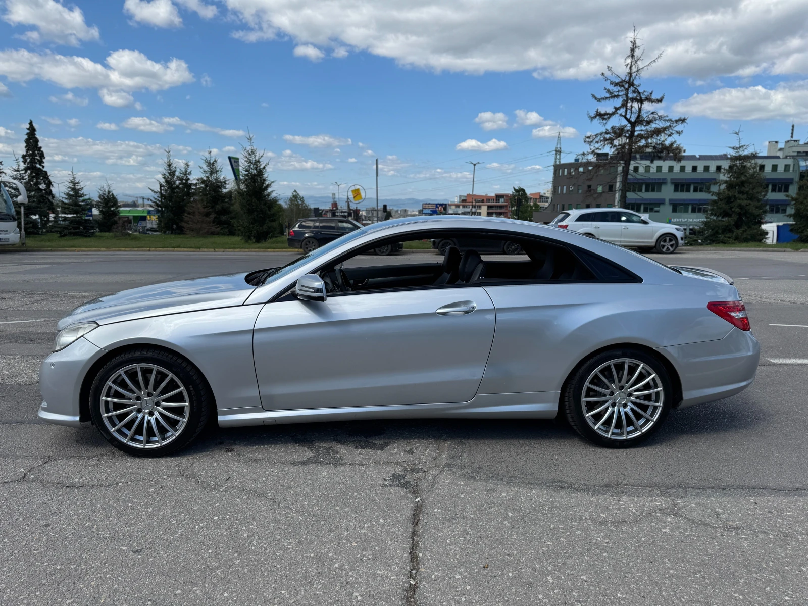 Mercedes-Benz E 250 AMG Line - изображение 7