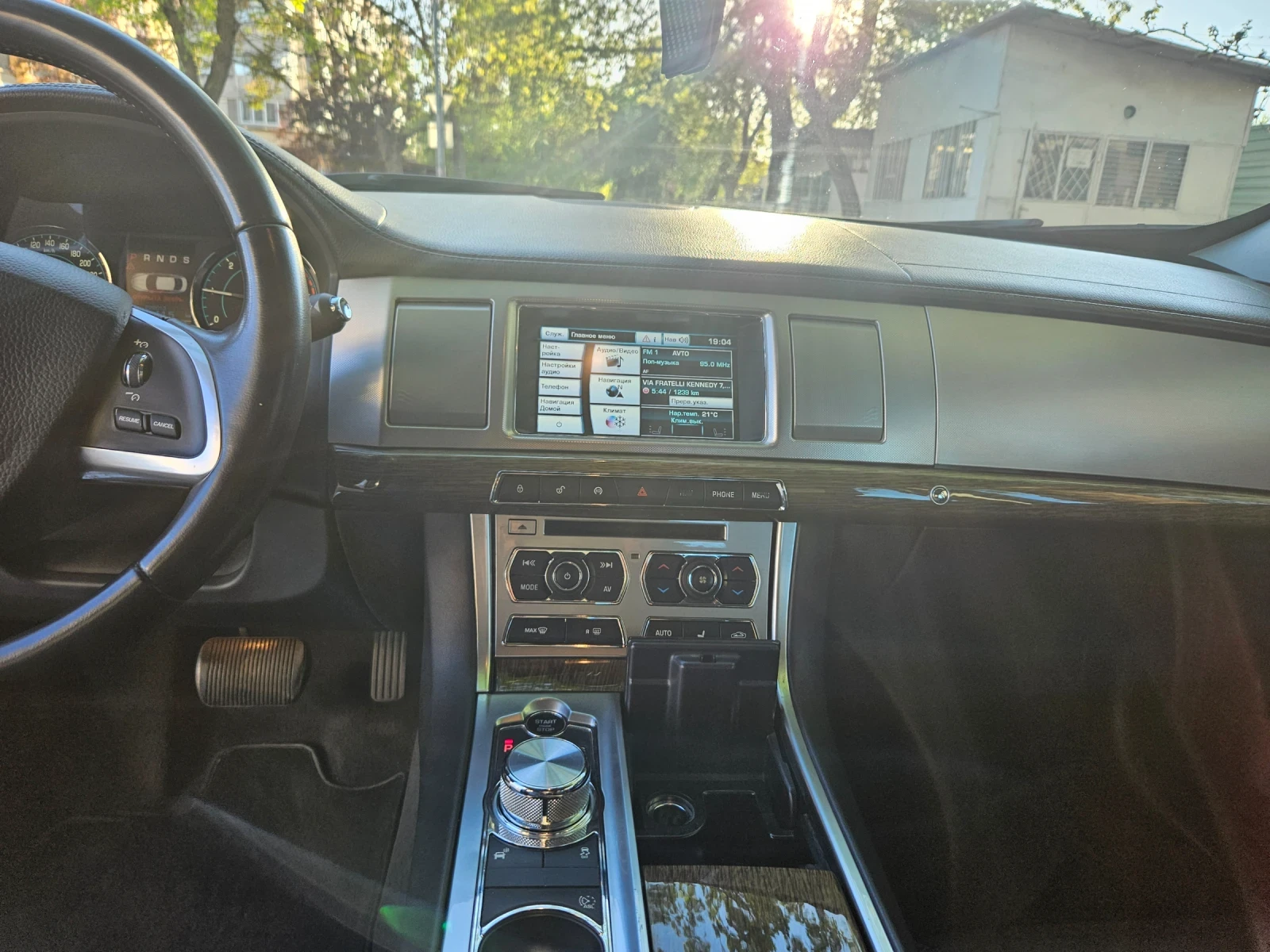 Jaguar Xf  - изображение 9