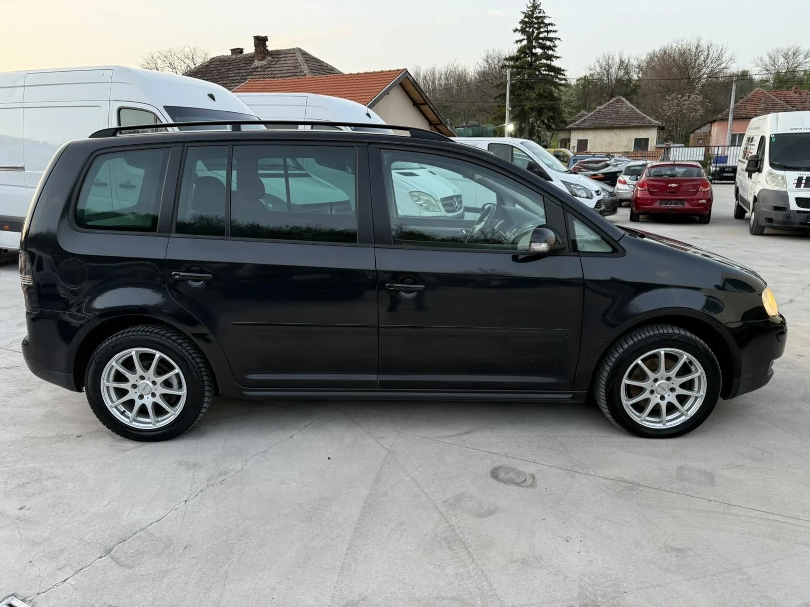 VW Touran 1.9TDI 105HP 12.2006 ГОДИНА - изображение 4