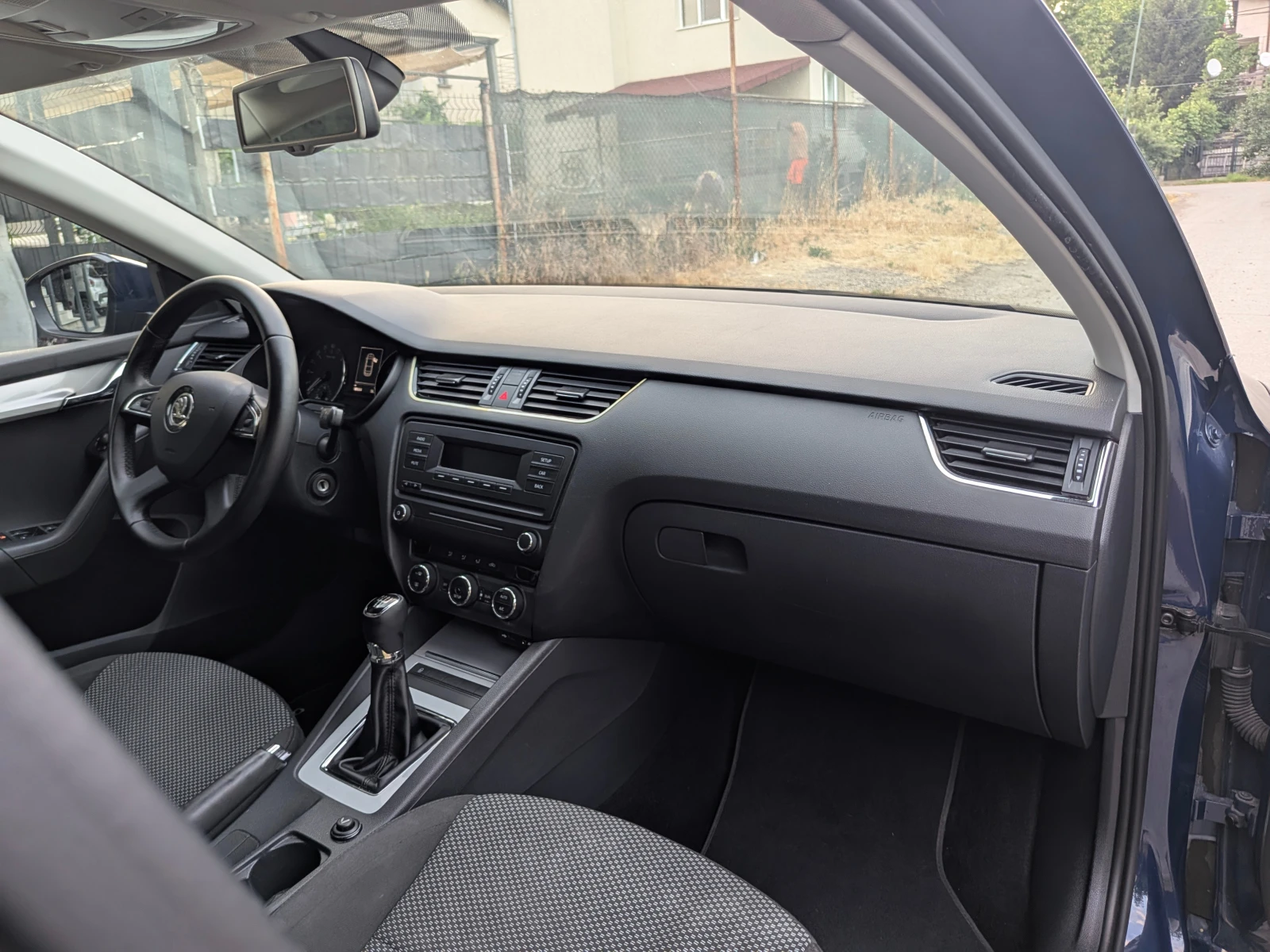 Skoda Octavia * * 1.6TDI* * LIFTBACK* * РЪЧКА* * НОВА!* * МАЛКИЯ - изображение 7