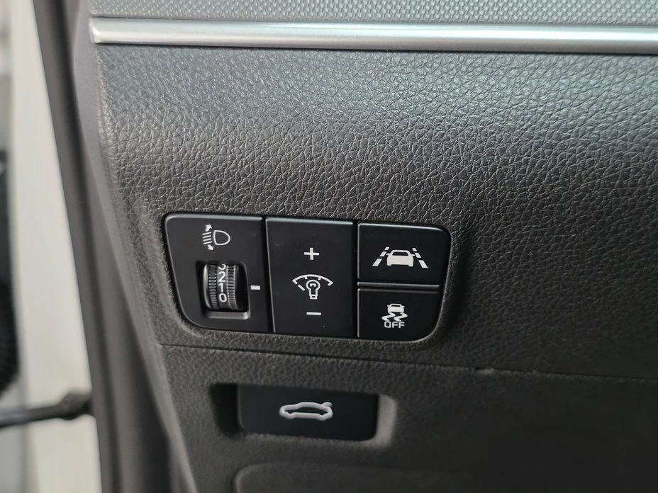 Kia K5 | Mobile.bg   11