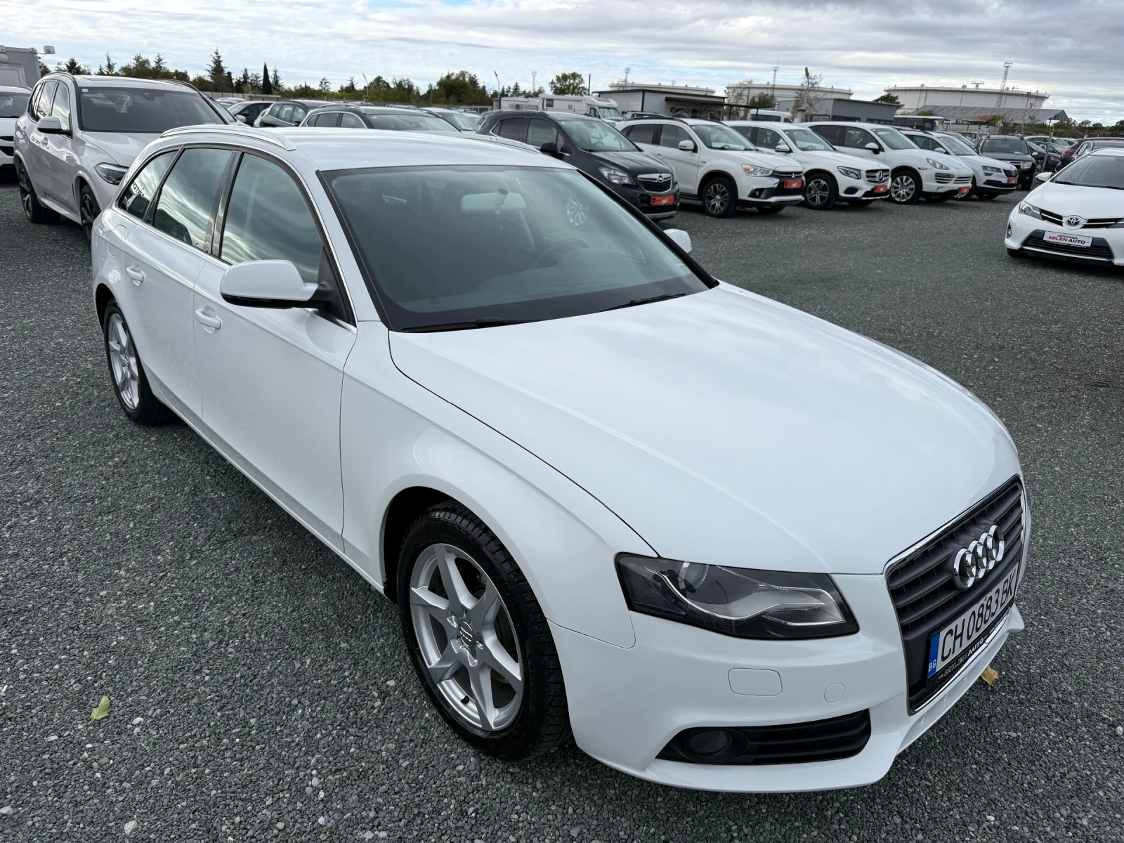 Audi A4 (KATO НОВА) - изображение 3