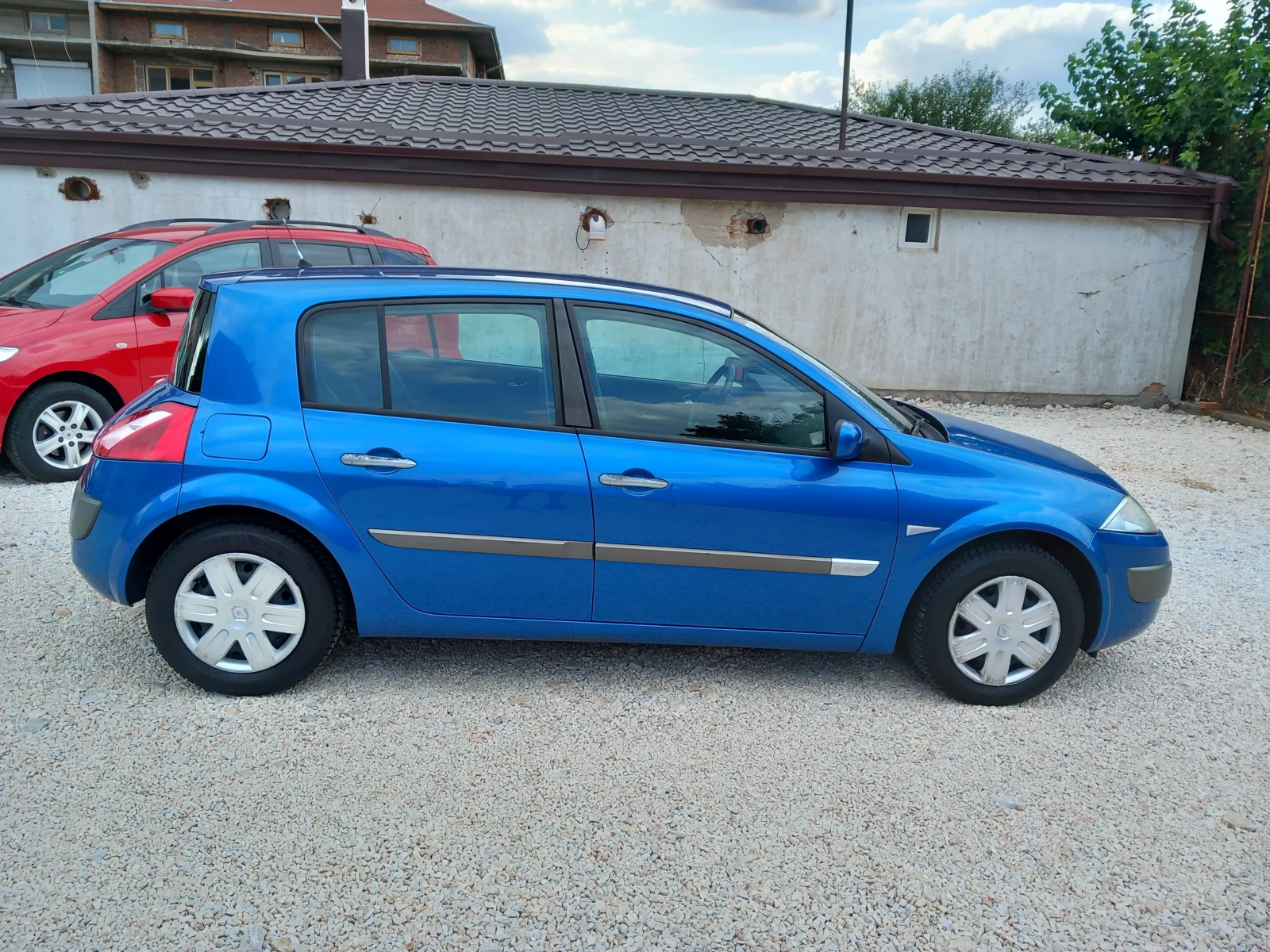 Renault Megane 1.6i Автоматик AC | Mobile.bg — изображение 2