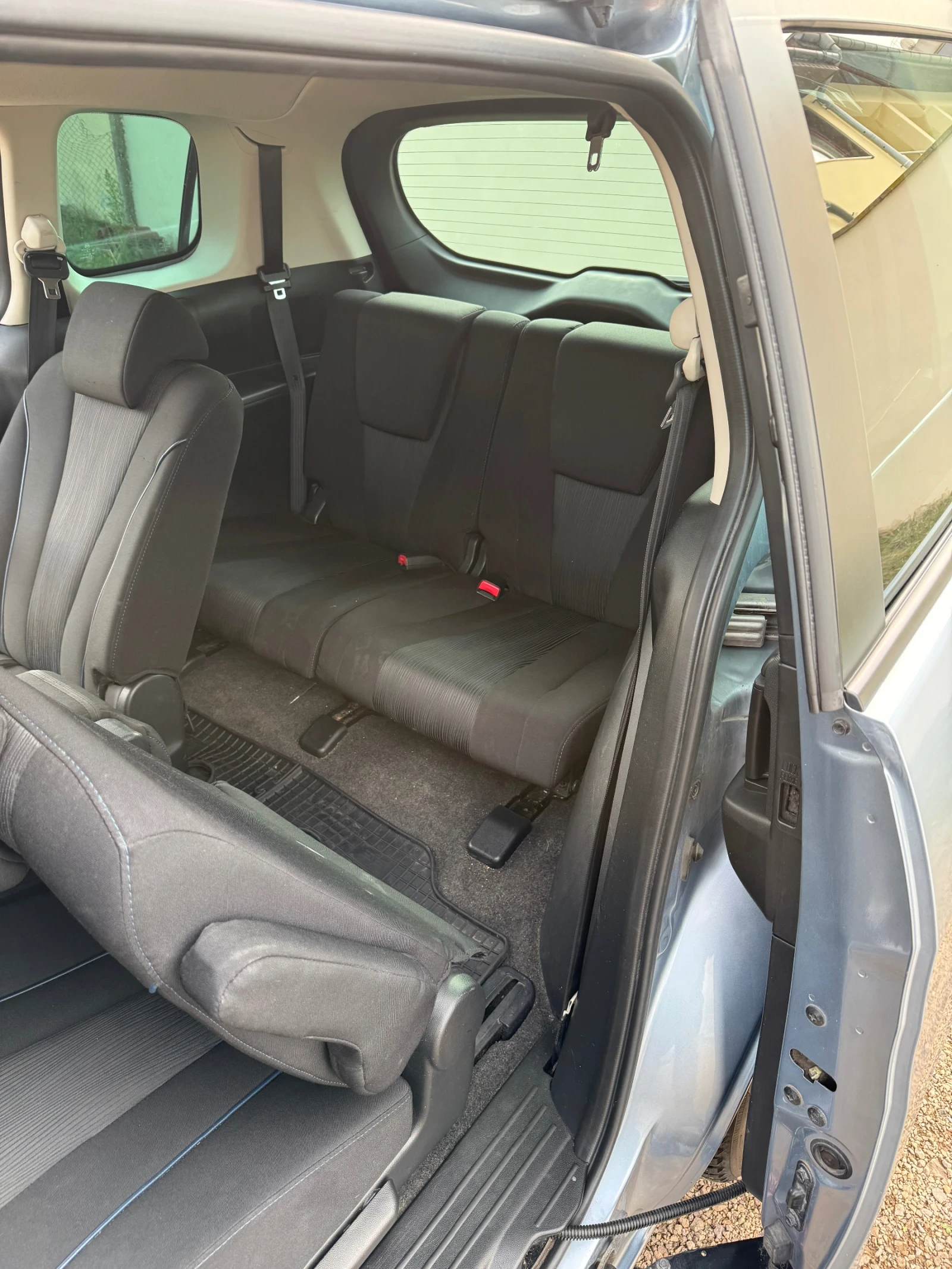 Mazda 5 1.6 D/7  | Mobile.bg   12