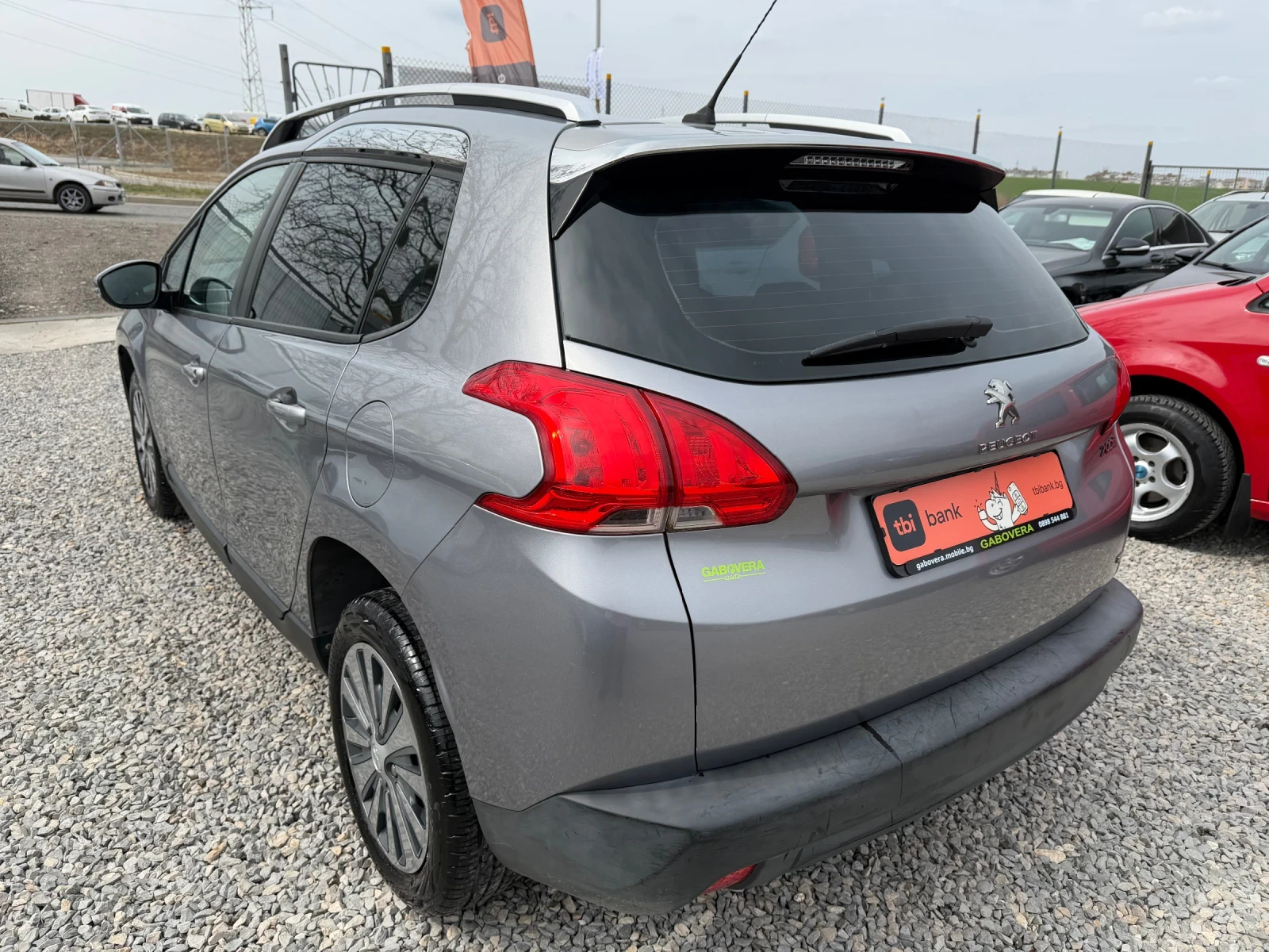 Peugeot 2008 1.6HDI 92кс Allure, Автоматик ИНВАЛИДЕН, снимка 4 - Автомобили и джипове - 53928788