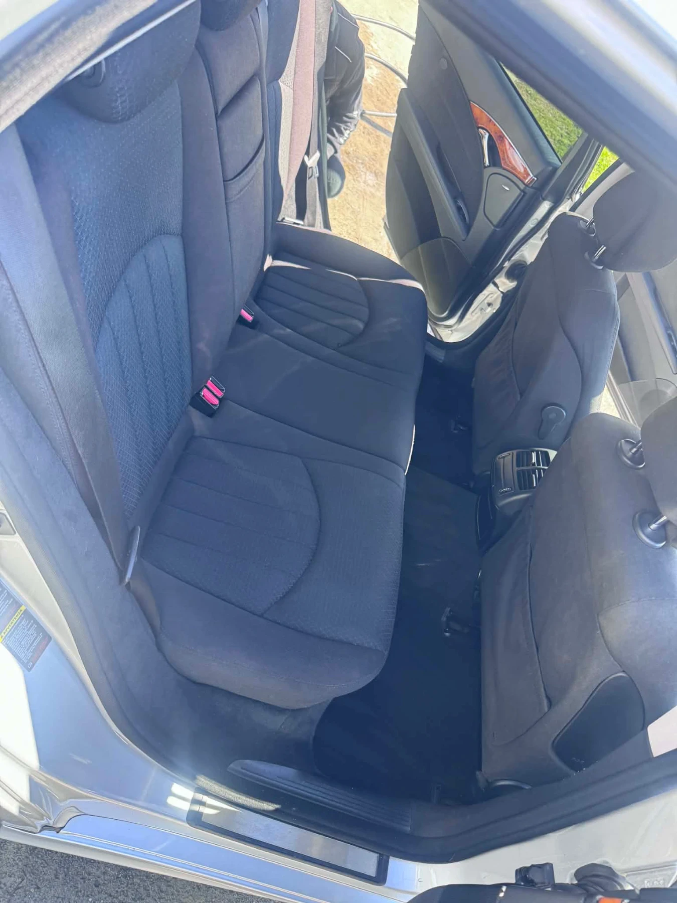 Mercedes-Benz E 280, снимка 10 - Автомобили и джипове - 54077088