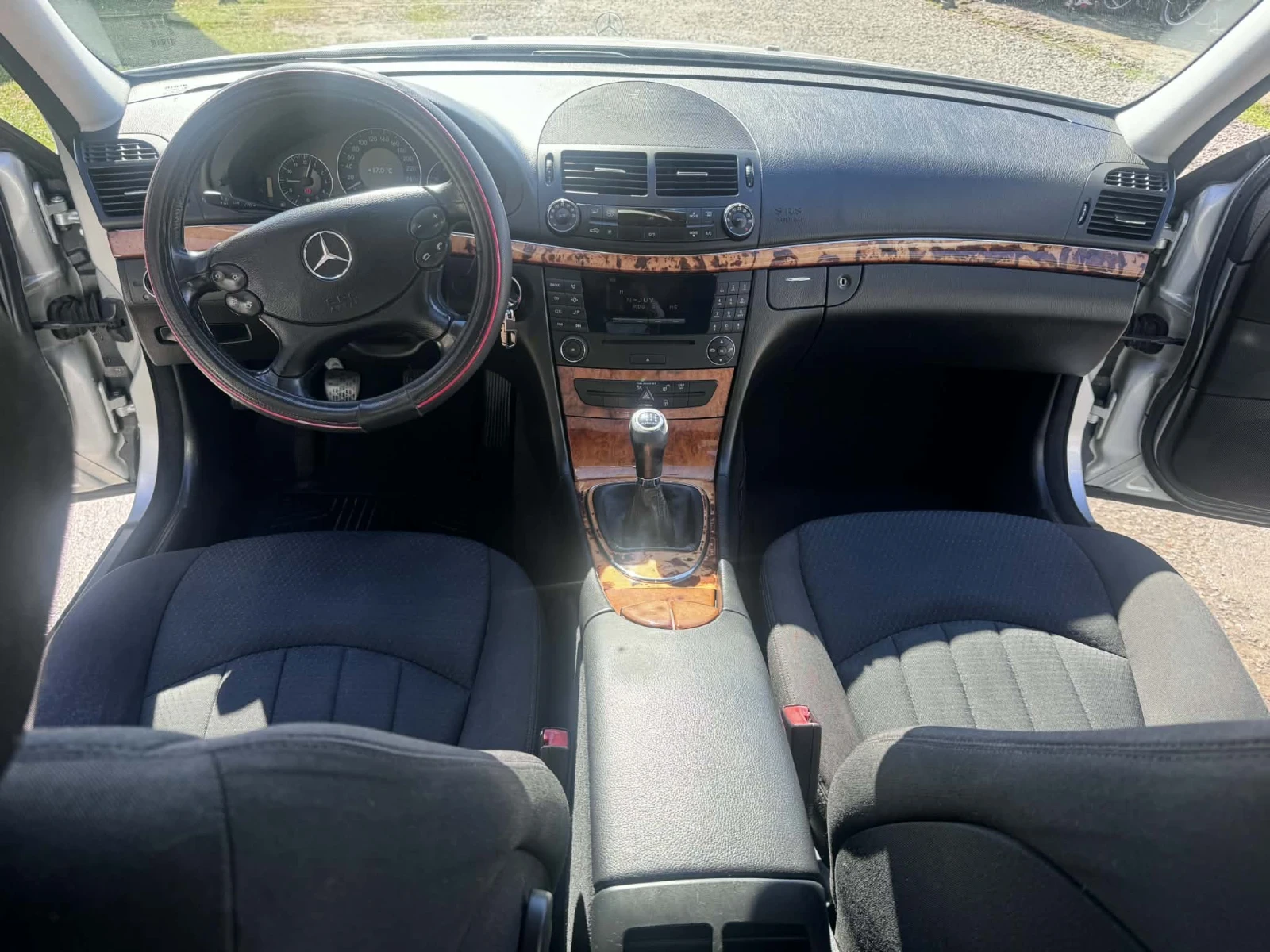 Mercedes-Benz E 280, снимка 6 - Автомобили и джипове - 54077088