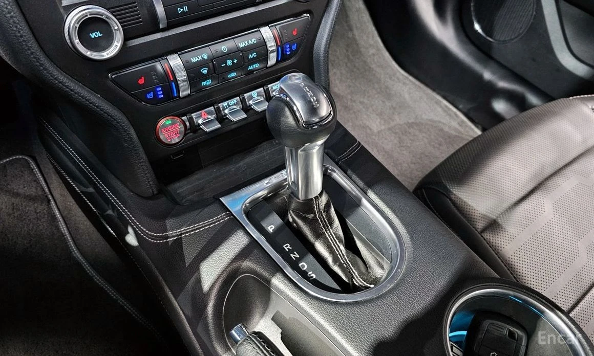 Ford Mustang, снимка 9 - Автомобили и джипове - 54089904