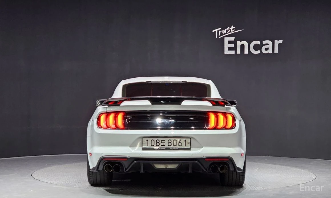 Ford Mustang, снимка 4 - Автомобили и джипове - 54089904