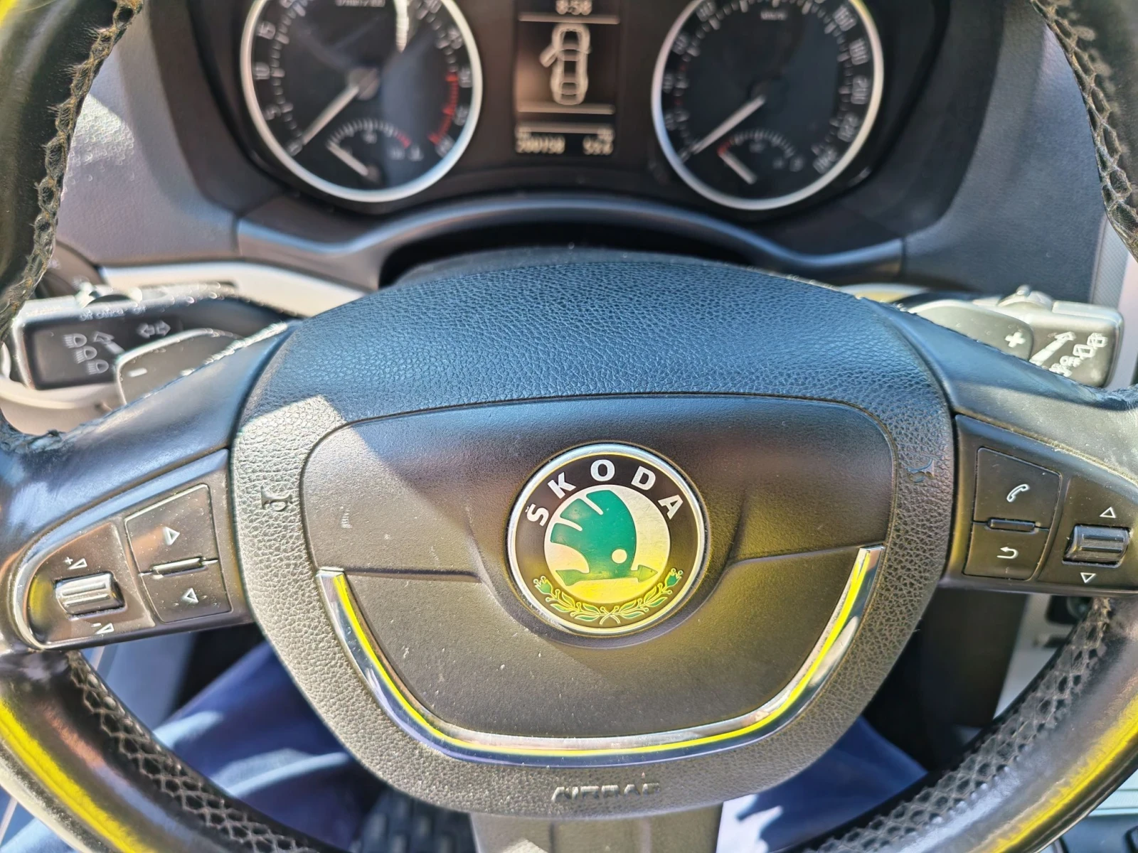 Skoda Octavia Уникат!!!, снимка 8 - Автомобили и джипове - 55670566