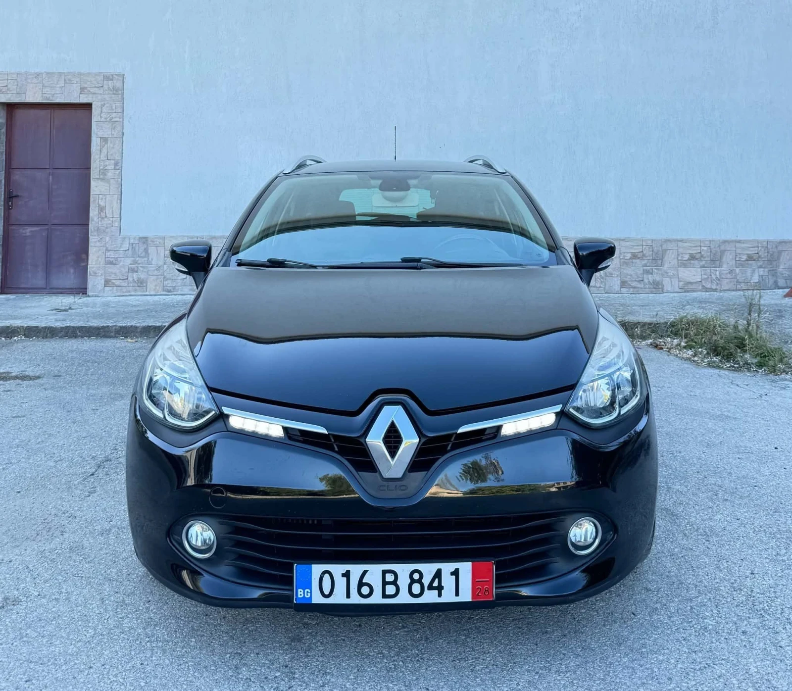 Renault Clio АВТОМАТ* НАВИГАЦИЯ , снимка 2 - Автомобили и джипове - 55981982