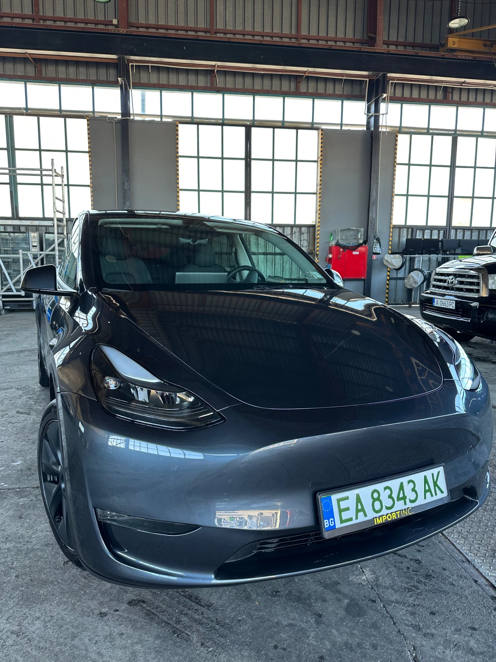 Tesla Model Y Long range , снимка 2 - Автомобили и джипове - 56125319