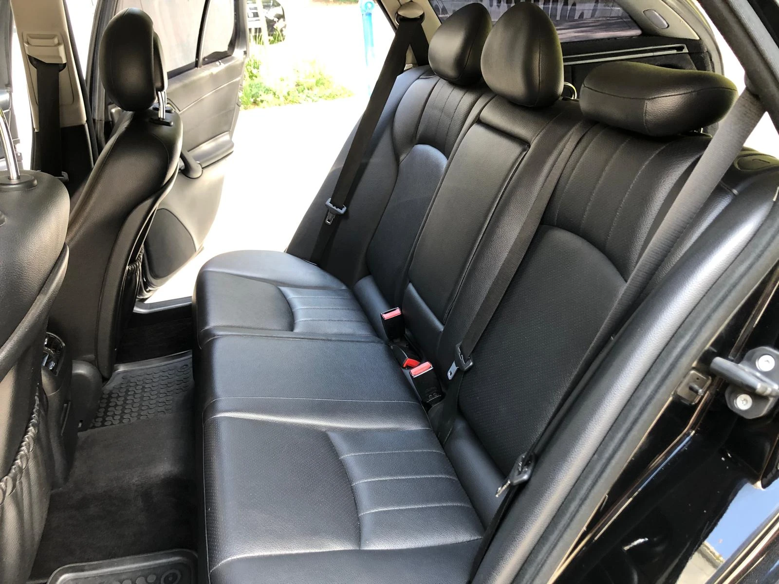 Mercedes-Benz C 240, снимка 9 - Автомобили и джипове - 56191419