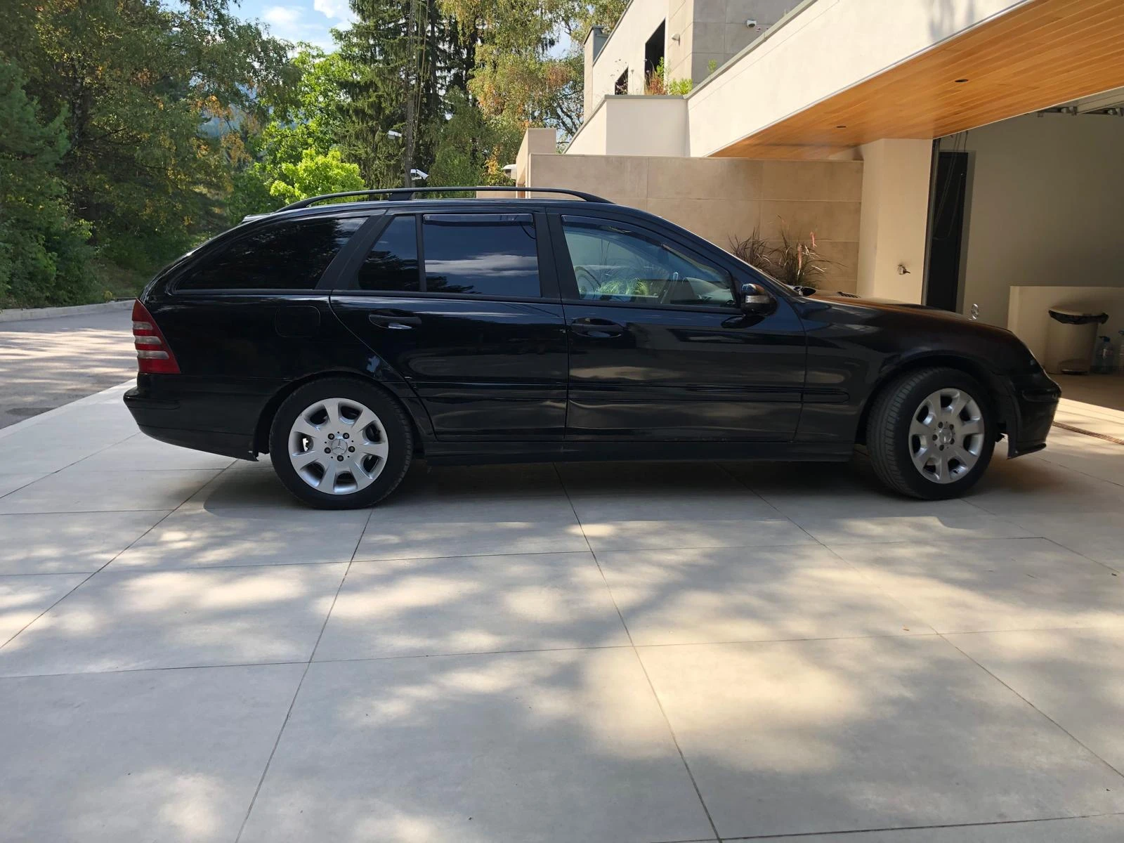 Mercedes-Benz C 240, снимка 3 - Автомобили и джипове - 56191419