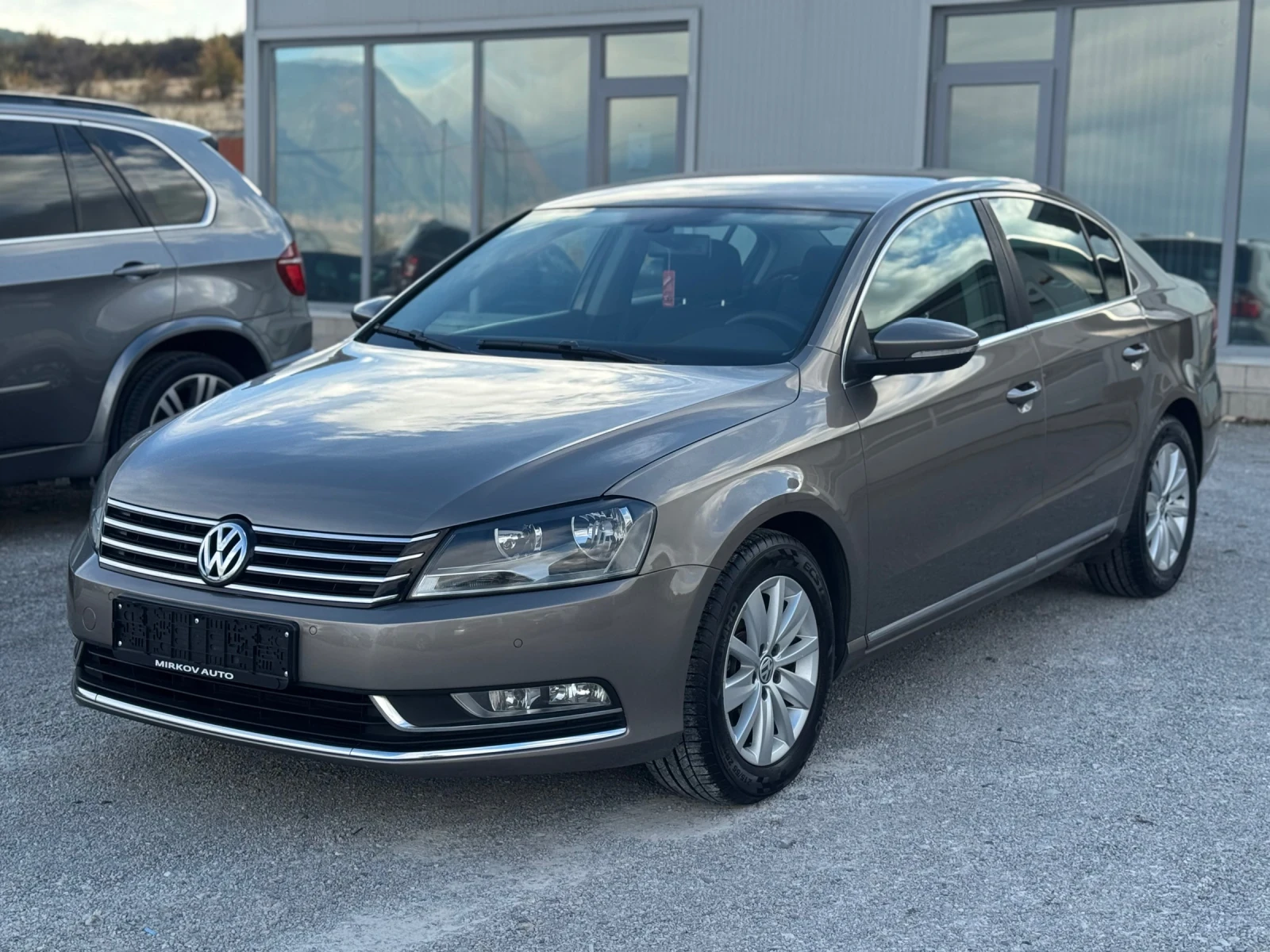VW Passat 2.0TDI 140к.с/HIGH-LINE/167.000км/Нова/6 скорости