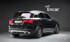 Mercedes-Benz GLC 300 4MATIC / DIGITAL / DISTRONIC / PANO / HUD / ЛИЗИНГ, снимка 2