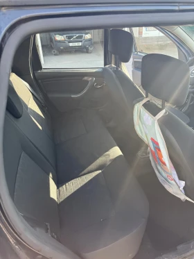 Обява за продажба на Dacia Duster 1.6i газ ~15 000 лв. - изображение 6 | Auto.bg Обява за продажба на Dacia Duster 1.6i газ ~15 000 лв. - изображение 6