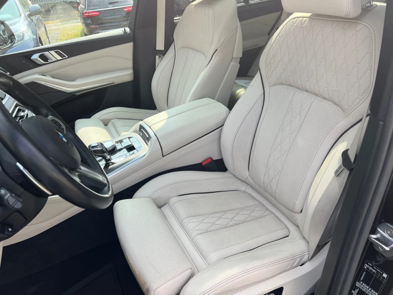 BMW X5 , M50d/400HP ПЪЛЕН М ПАКЕТ, ПАНОРАМА, ШВЕЙЦАРИЯ, снимка 11 - Автомобили и джипове - 50619398