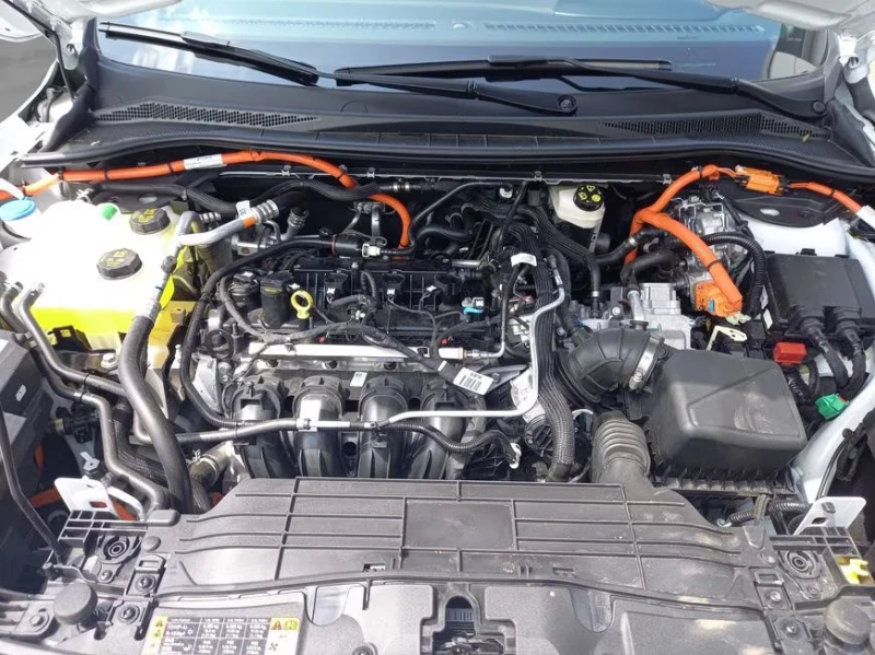 Ford Kuga 2.5/DURATEC/224HP/ST-LINE/PHEV/DIGI/KLESS/396fpr, снимка 9 - Автомобили и джипове - 51043479