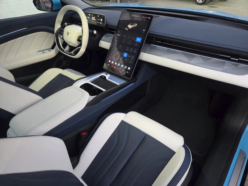 Други Друг NETA GT-4D MUSIC COCKPIT-HOB!!!, снимка 13 - Автомобили и джипове - 52755754