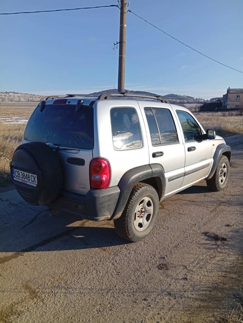 Jeep Cherokee, снимка 4 - Автомобили и джипове - 53506863
