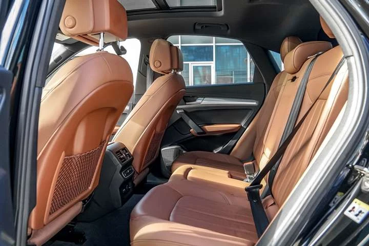 Audi Q5 Technik 45 TFSI quattro, снимка 17 - Автомобили и джипове - 53467763