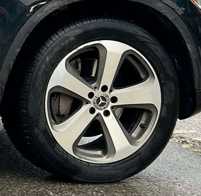 Mercedes-Benz GLC 300 * CARFAX * Дистроник* 360 Камери* , снимка 7 - Автомобили и джипове - 53827651