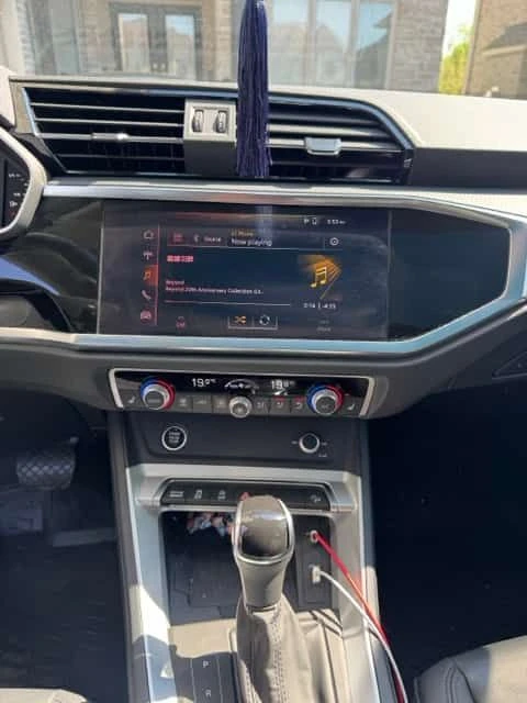 Audi Q3 * Progressiv * CARFAX * БЕЗ ПЪРВОНАЧАЛНА ВНОСКА, снимка 9 - Автомобили и джипове - 54726406