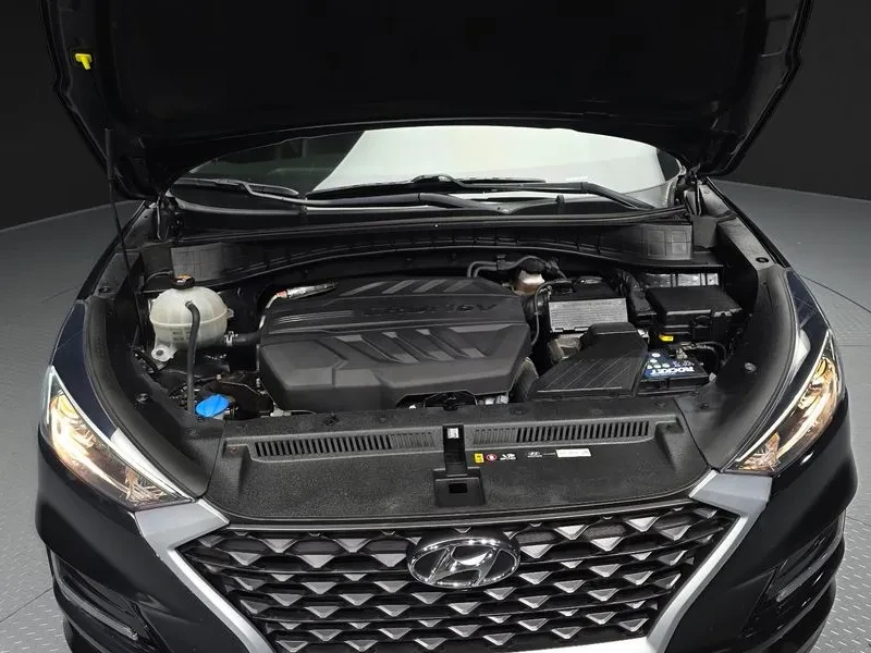 Hyundai Tucson Diesel 2.0 4Wd Modern, снимка 6 - Автомобили и джипове - 56304462