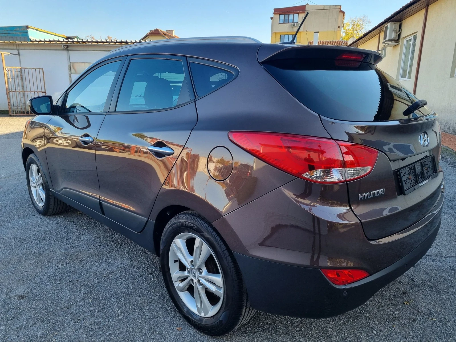 Hyundai IX35 2.0 бензин/163к.с/4х4/евро5а/камера/навигация/ - изображение 7