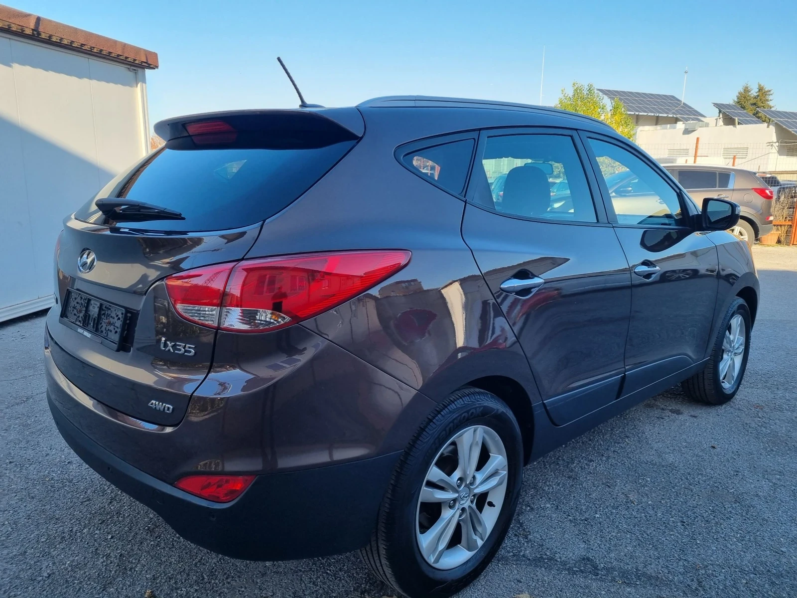Hyundai IX35 2.0 бензин/163к.с/4х4/евро5а/камера/навигация/ - изображение 8