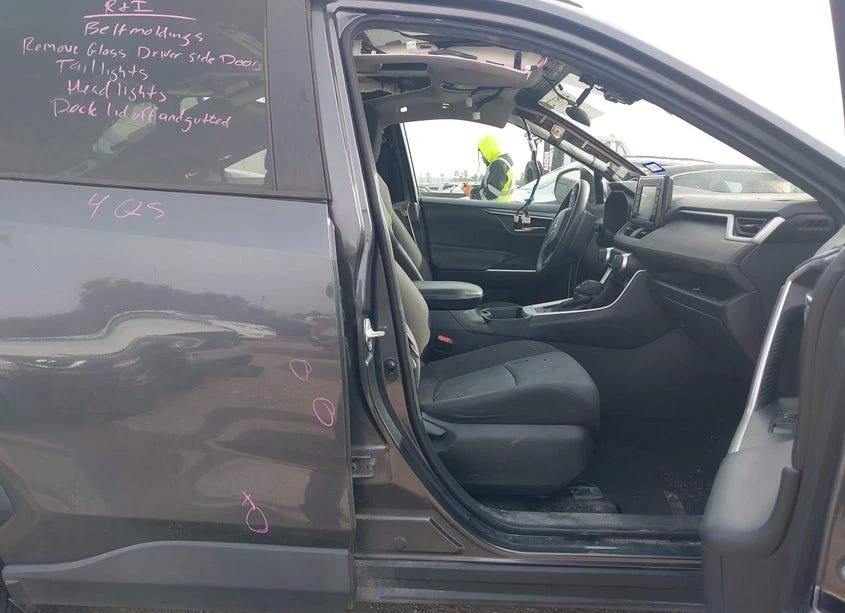 Toyota Rav4  - изображение 5