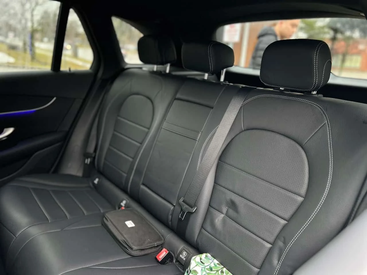 Mercedes-Benz GLC 300 * CARFAX * Дистроник* 360 Камери* , снимка 16 - Автомобили и джипове - 53827651