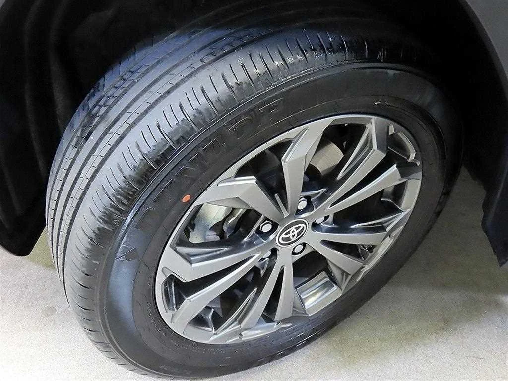 Toyota Rav4 * XLE* HYBRID* AWD* DIS* BLIND* SPOT* LANE* ASSIST, снимка 8 - Автомобили и джипове - 54700621