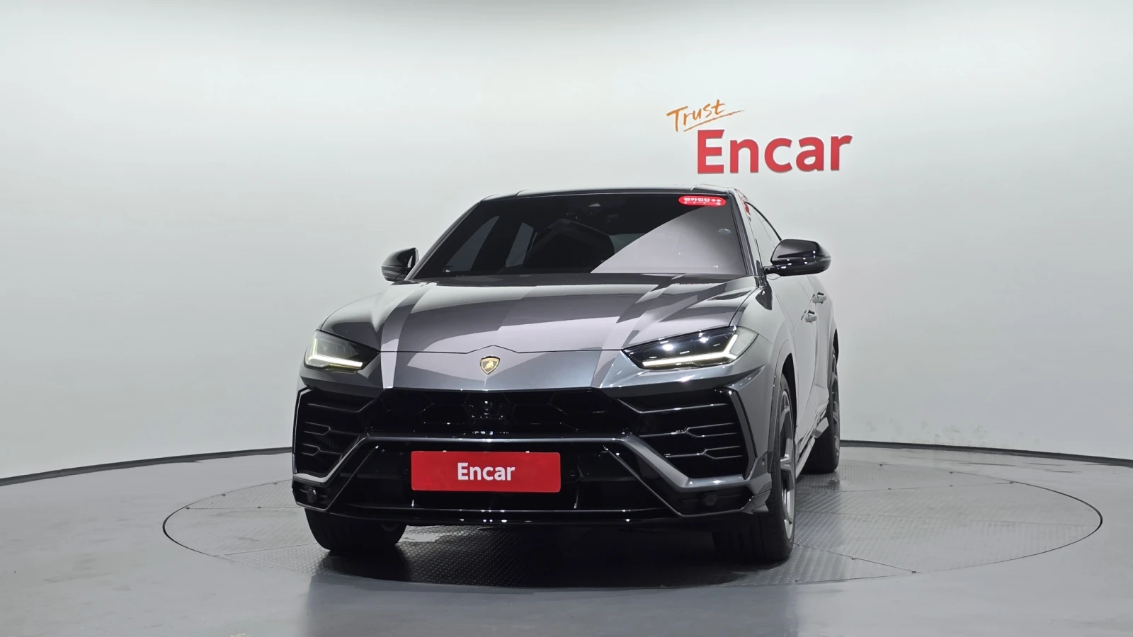Lamborghini Urus BLIND SPOT* SOFT CLOSE* ЕЛ. БАГАЖНИК* КРАЙНА ЦЕНА, снимка 3 - Автомобили и джипове - 55336492