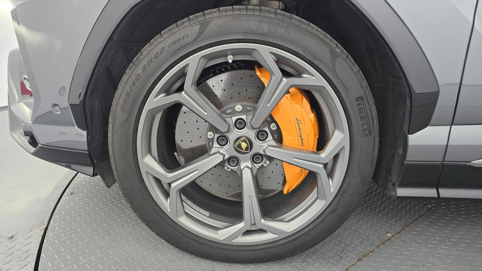 Lamborghini Urus BLIND SPOT* SOFT CLOSE* ЕЛ. БАГАЖНИК* КРАЙНА ЦЕНА, снимка 5 - Автомобили и джипове - 55336492