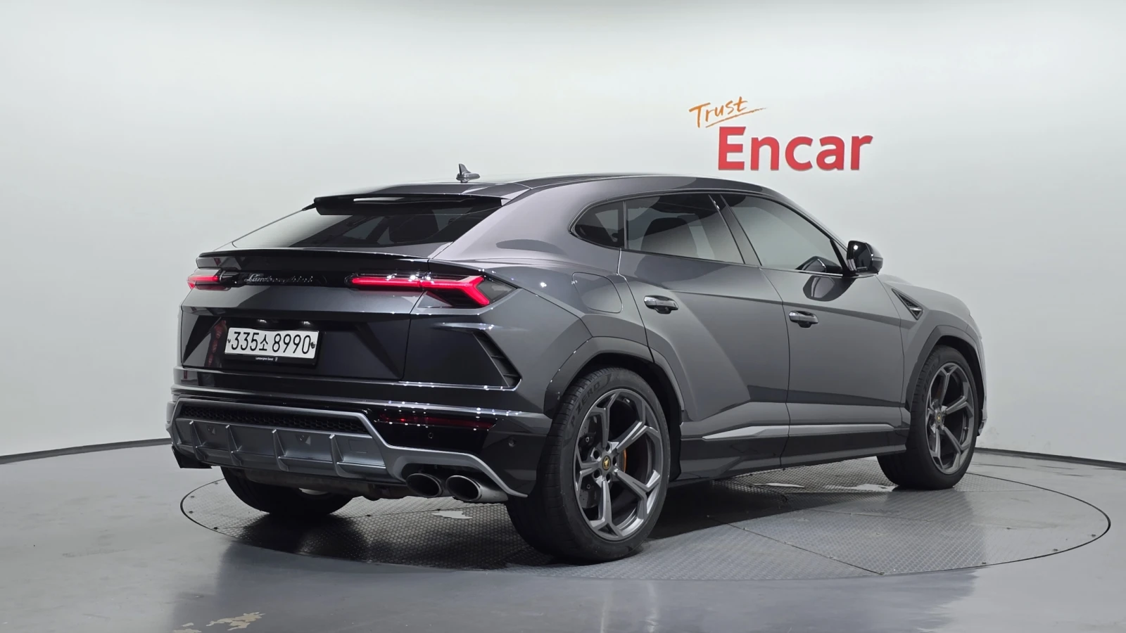 Lamborghini Urus BLIND SPOT* SOFT CLOSE* ЕЛ. БАГАЖНИК* КРАЙНА ЦЕНА, снимка 2 - Автомобили и джипове - 55336492