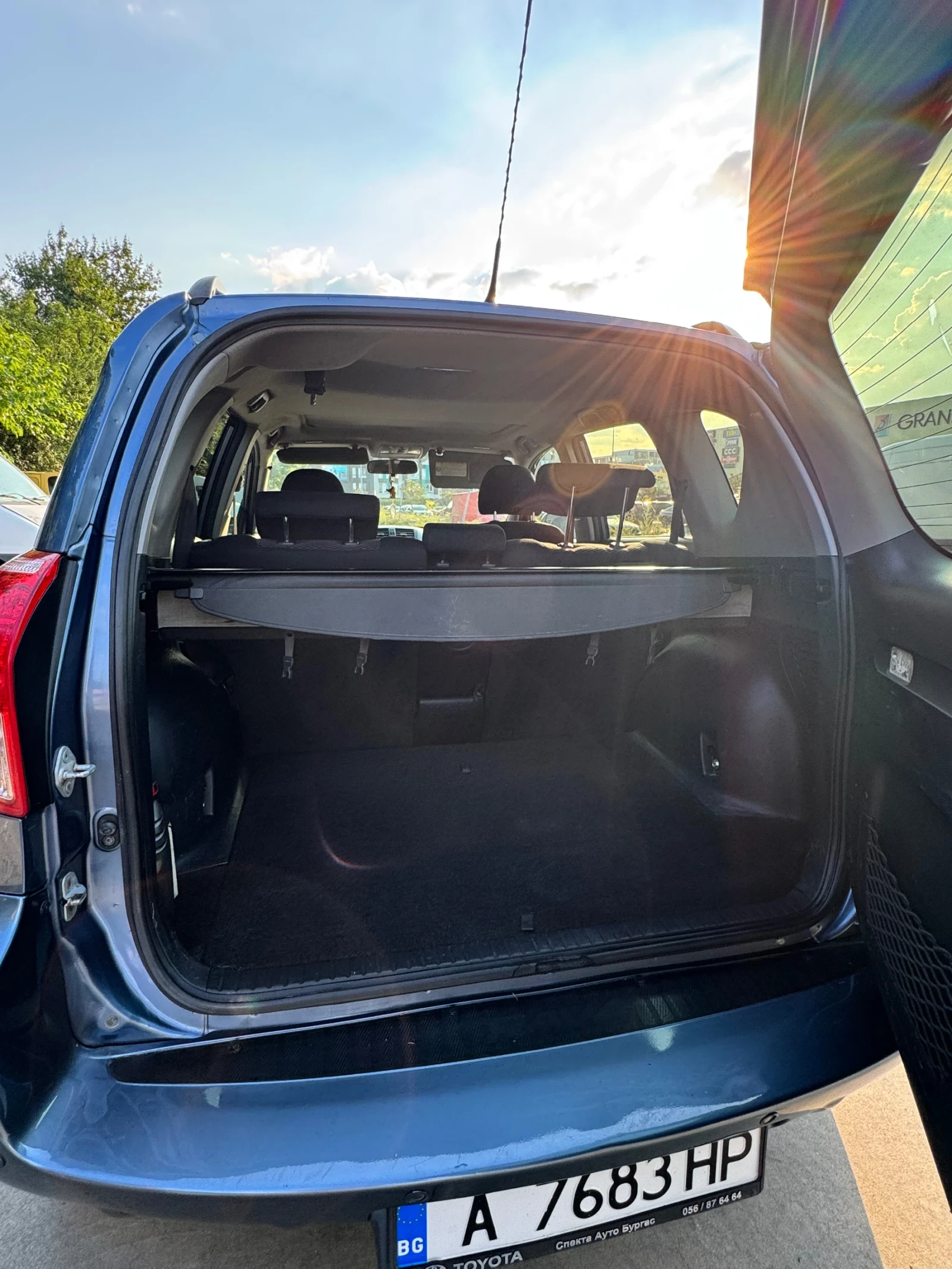 Toyota Rav4, снимка 7 - Автомобили и джипове - 55589119