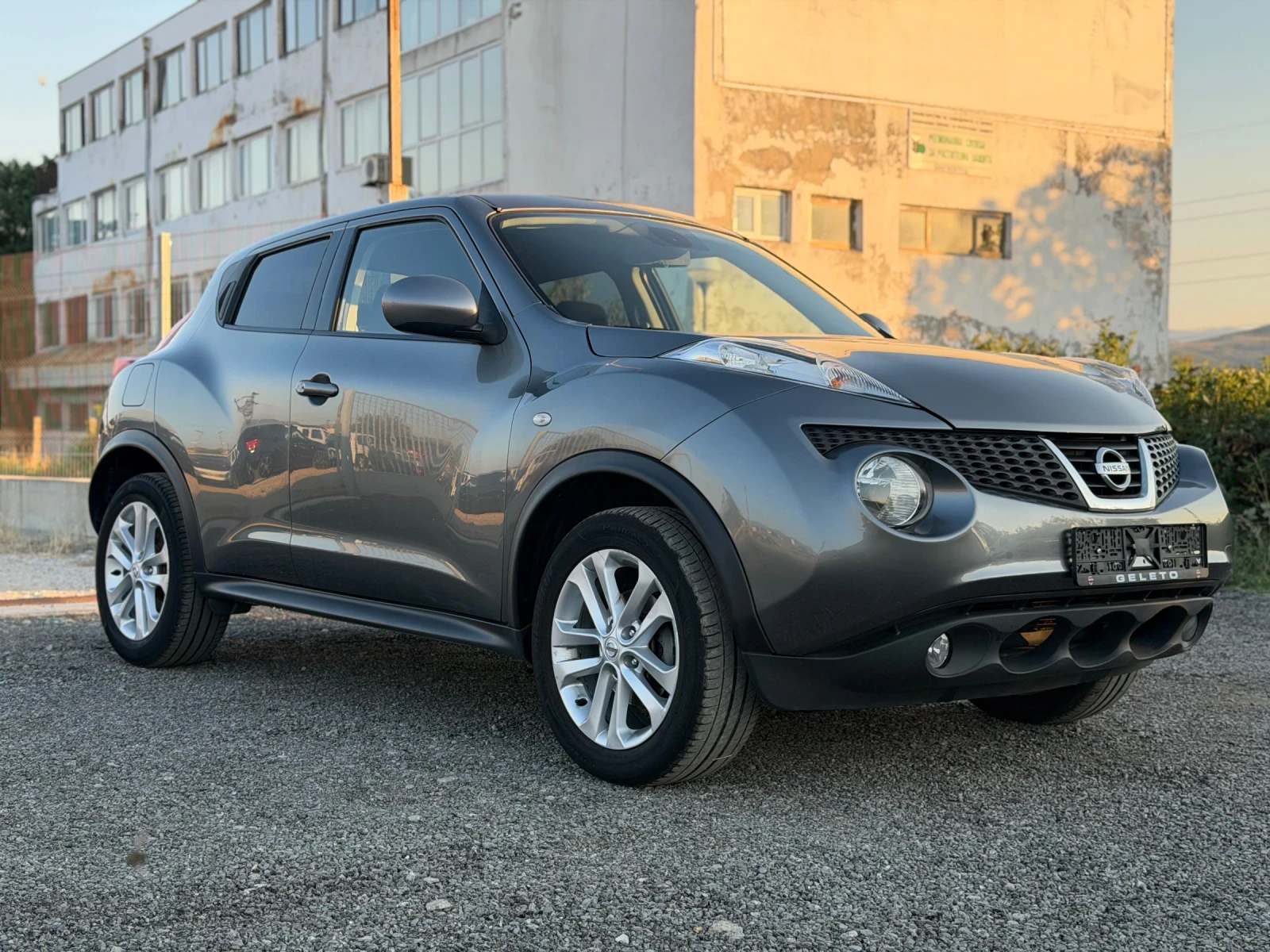 Nissan Juke 1.6i tekna/лизинг/top, снимка 8 - Автомобили и джипове - 56325680