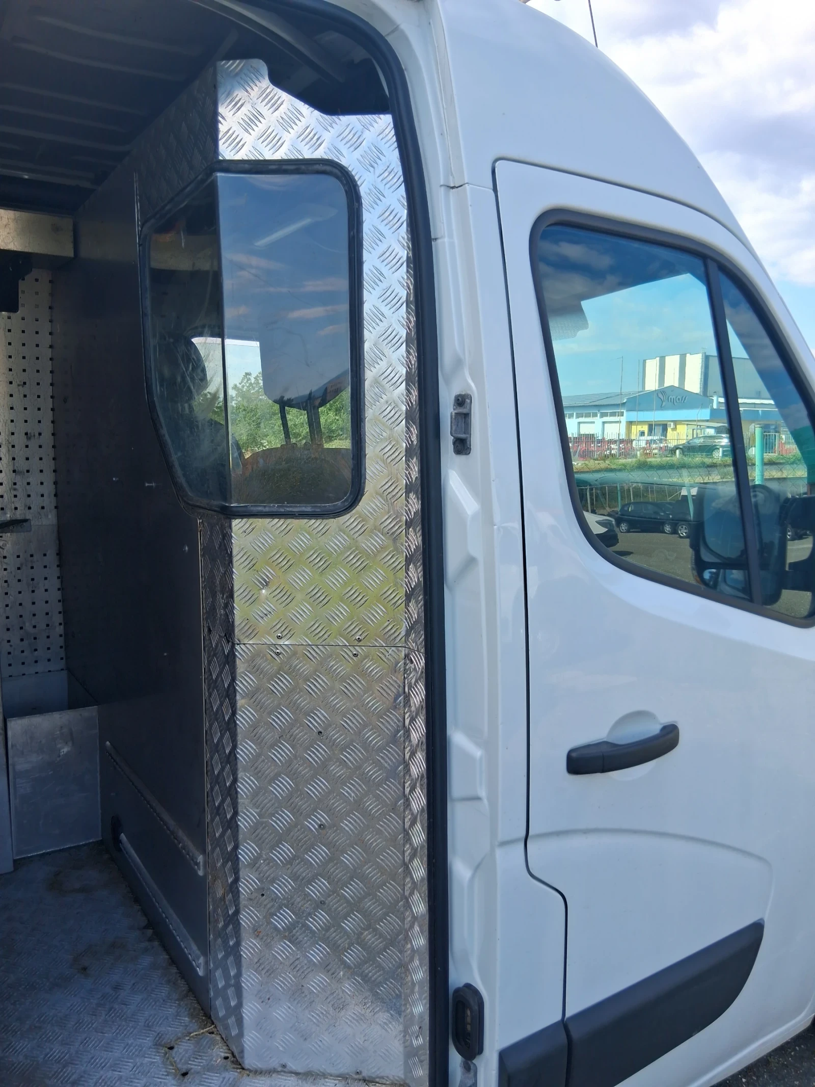 Renault Master 2.3klima, снимка 6 - Бусове и автобуси - 55947049