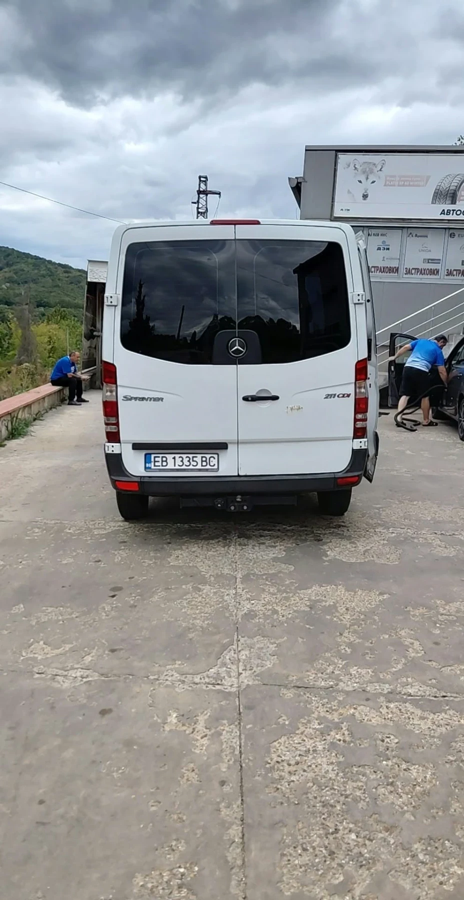 Mercedes-Benz Sprinter 211 2.2 CDI * OM646* 9Местен* Климатик* , снимка 4 - Бусове и автобуси - 56196448