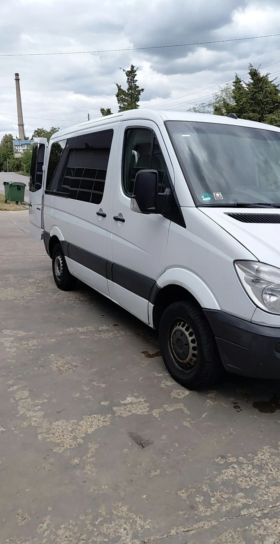 Mercedes-Benz Sprinter 211 2.2 CDI * OM646* 9Местен* Климатик* , снимка 3 - Бусове и автобуси - 56196448