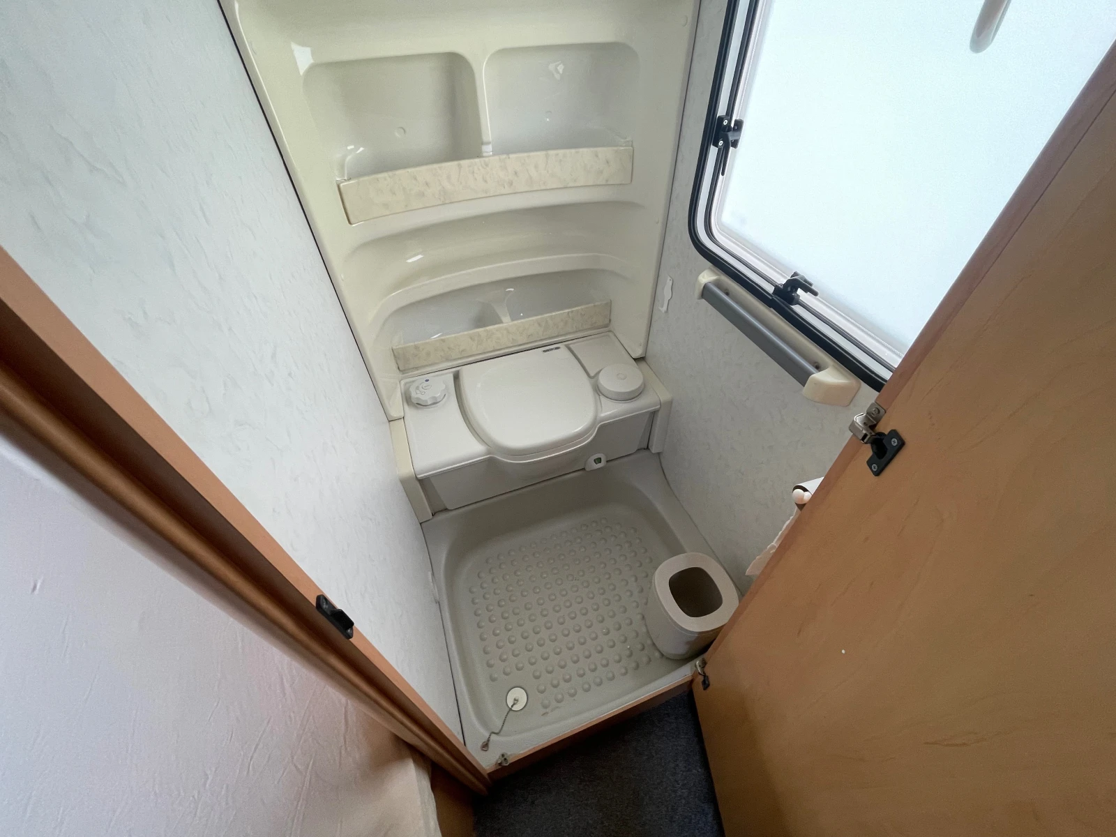 �������� Hobby 460 UFe Easy | Mobile.bg � ����������� 11