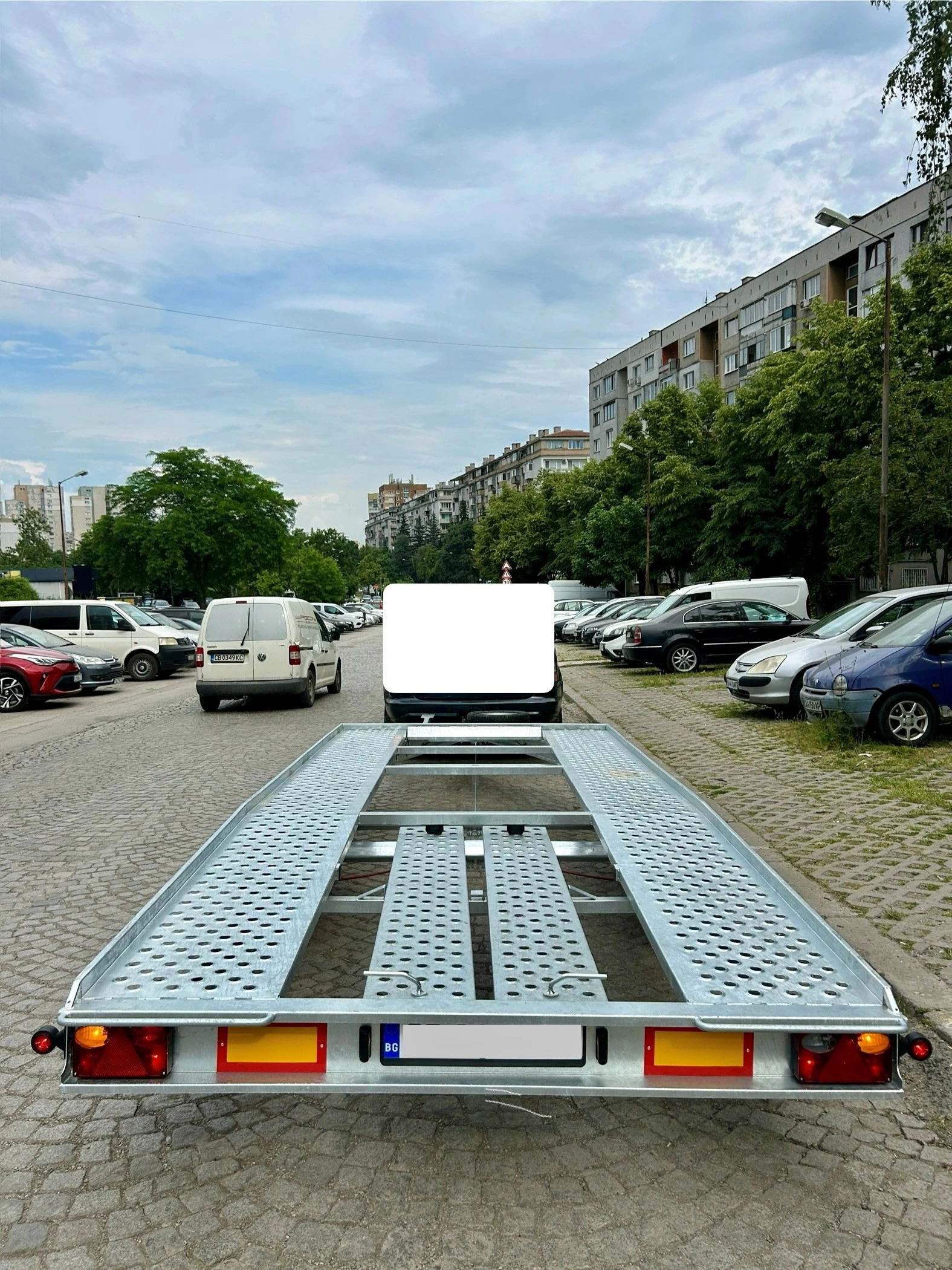 За автомобил Sirius Taurus H2 2700 GT, снимка 2 - Ремаркета - 55249872