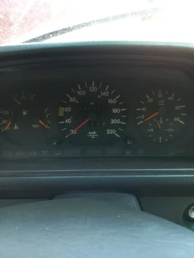 Mercedes-Benz 124, снимка 10