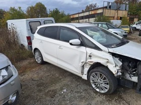 Kia Carens 1,7 credit НА ЧАСТИ , снимка 4