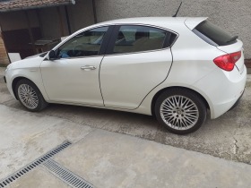 Alfa Romeo Giulietta 1.6JTDM-2, снимка 5 - Автомобили и джипове - 44213464